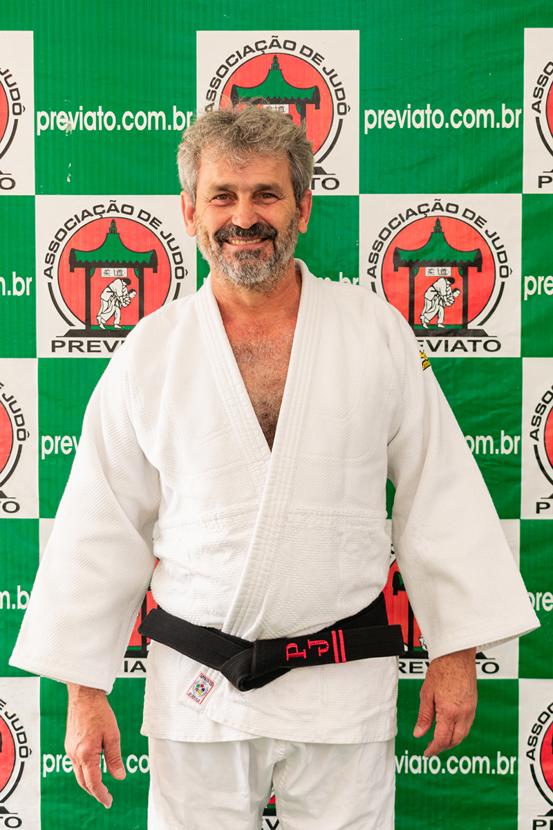 10 - Antonio Carlos Barbosa - Ni Dan.jpg